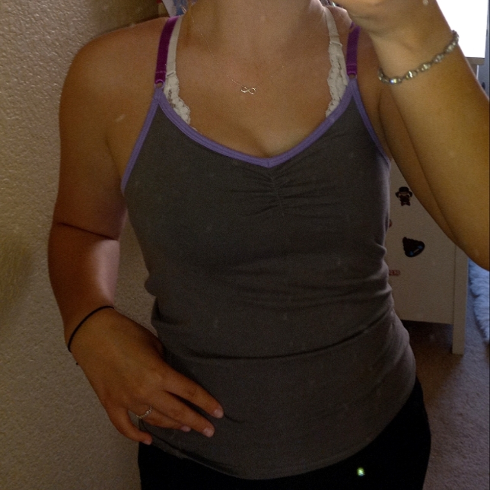 grey and blue workout tank top